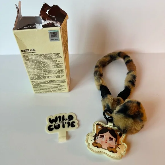 CRYBABY Wild but Cutie Series-Phone
Charm Blind Box (SECRET) - Picture 4 of 5